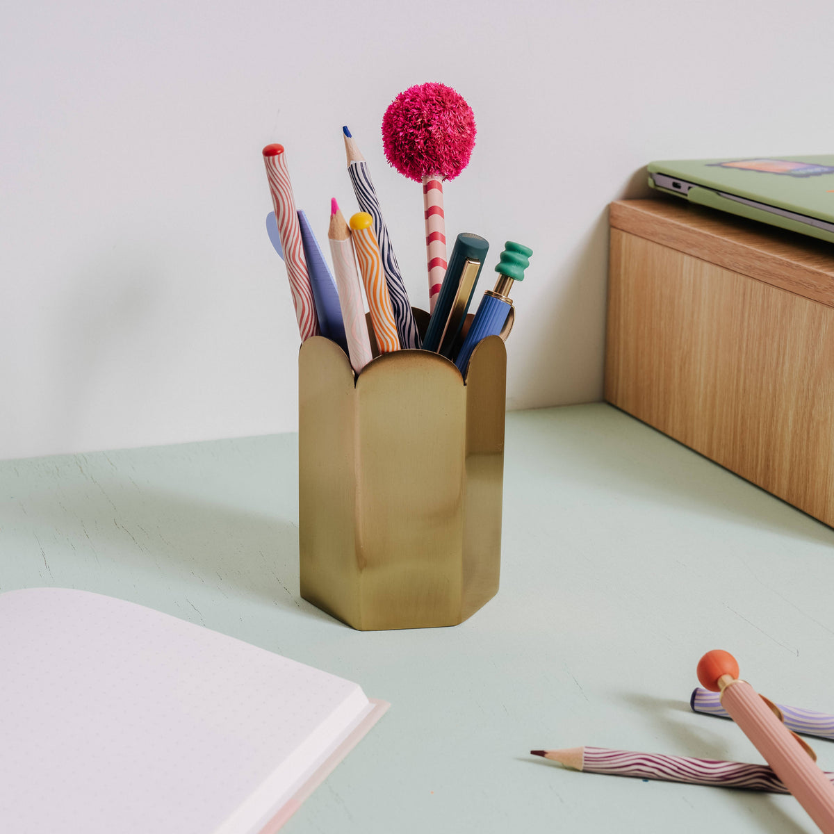 Metal Pen Pot - Scallop Edge : Brass