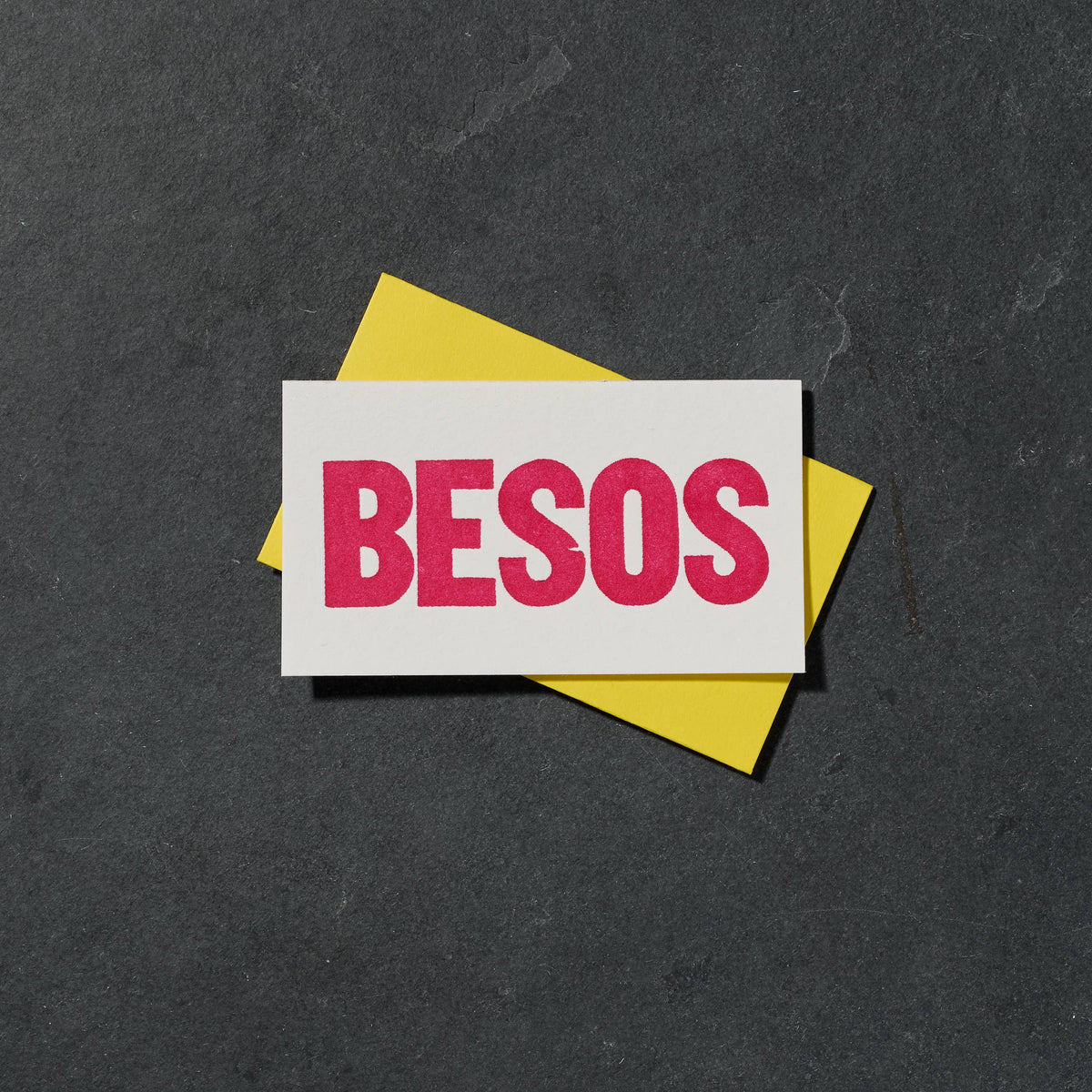 Besos Mini Card